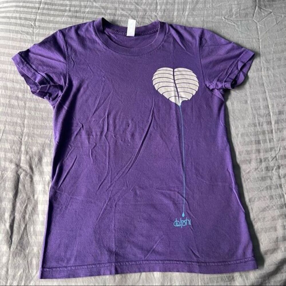 4/$20 Heart balloon graphic t-shirt, size small